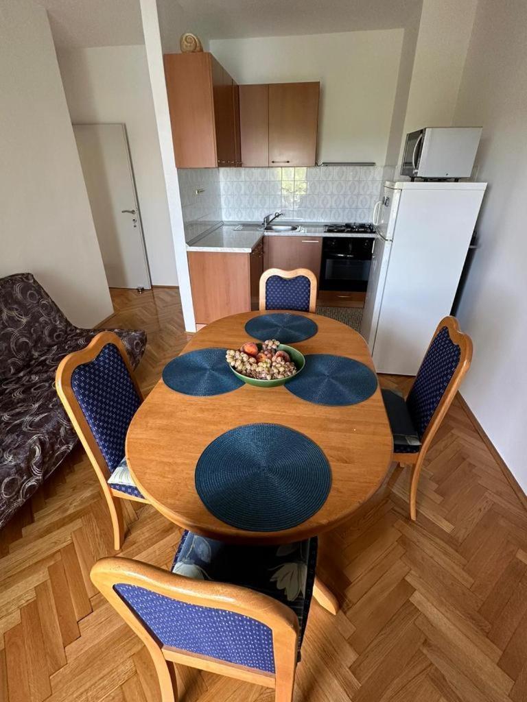 Apartment Nedjeljka Klek Exterior photo